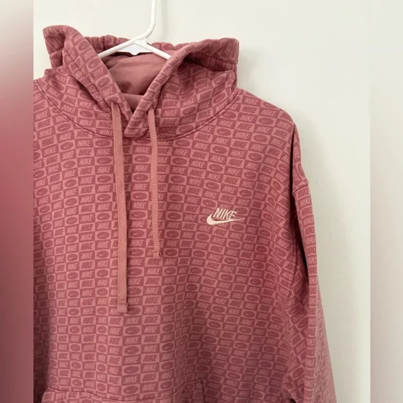 Nike Sportswear Logo Patterned Club Fleece Pullover Hoodie Red Stardust Size XL - Picture 6 of 10